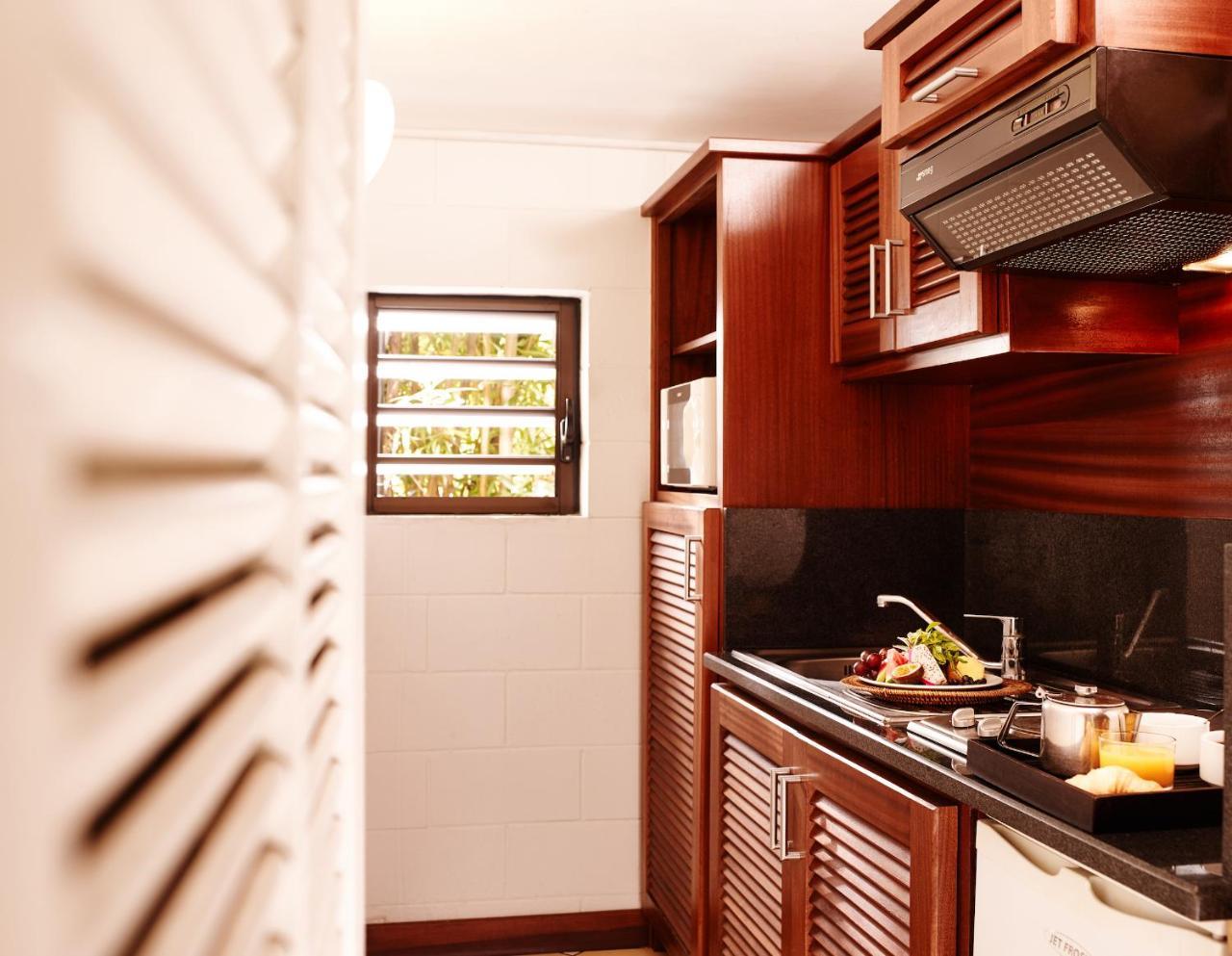 סן-לו Iloha Seaview Hotel מראה חיצוני תמונה