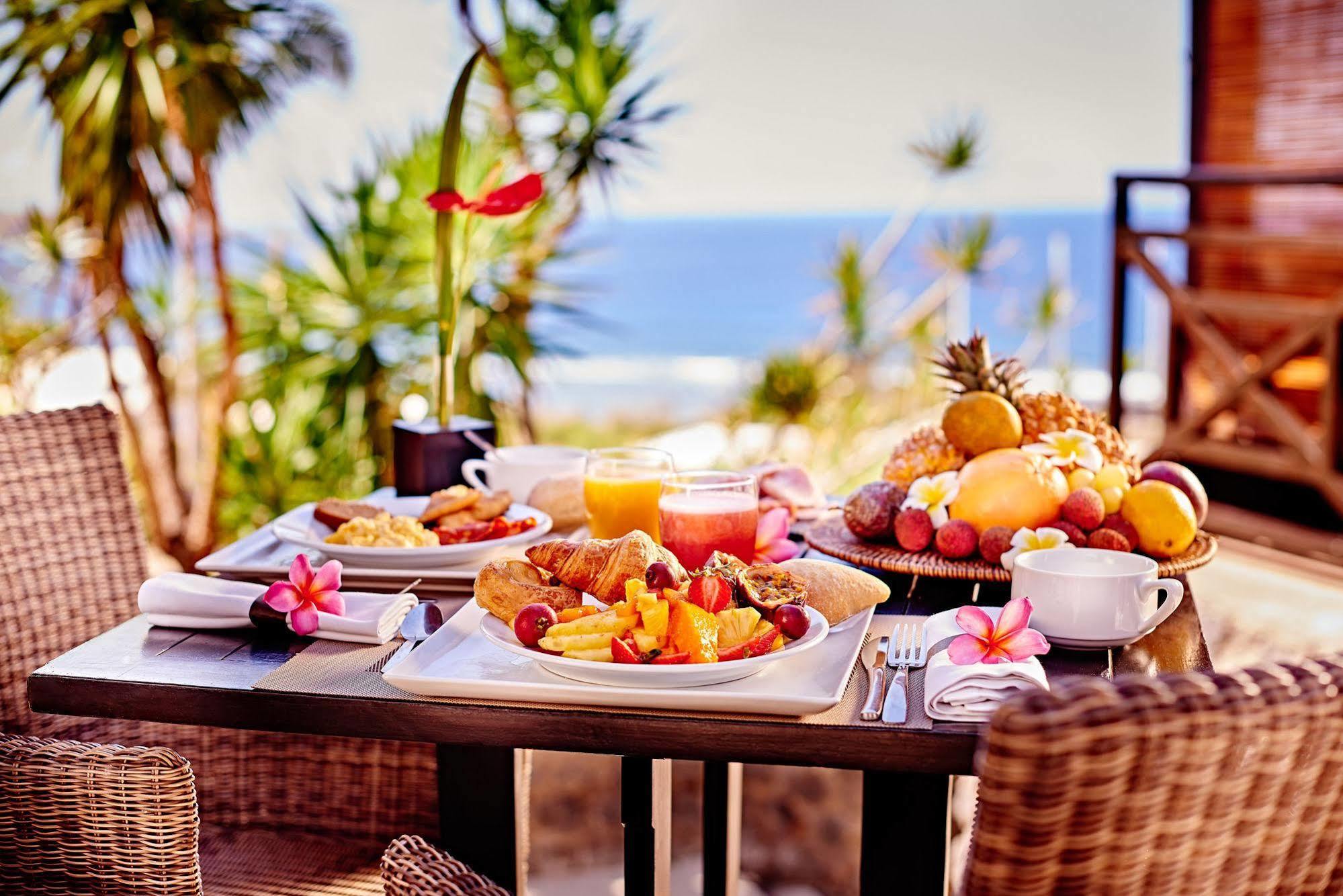 סן-לו Iloha Seaview Hotel מראה חיצוני תמונה